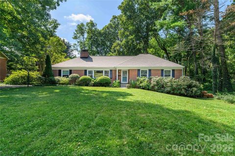 111 Gracelyn Road pending home in Grove Park, Asheville, NC