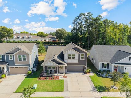 12804 Heath Grove Drive active home in Magnolia Walk, Huntersville, NC