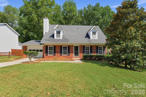 6240 Round Hill Road active home in Stonehaven, Charlotte, NC