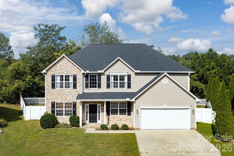 9 Carraway Court active home in River Walk, Asheville, NC
