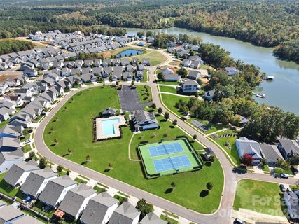 60119 Blue Bird Lane active home in Edgewater, Lancaster, SC