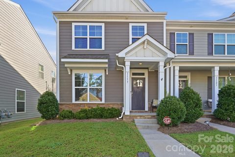 1117 Township Parkway active home in Laurel Walk, Belmont, NC