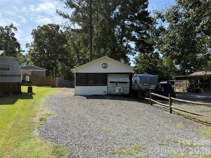 117 Holly Harbor Trail active home in Twin Harbor, Mount Gilead, NC