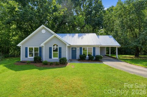 140 Weeping Willow Way active home in Hickory Creek, Gastonia, NC