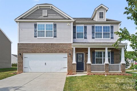 10631 Bradstreet Commons Way active home in Lanier Village, Charlotte, NC