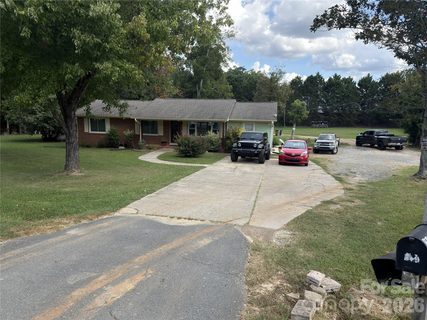 604 Allen Way