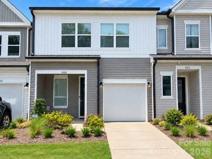 9309 Widden Way active home in Fifteen 15 Cannon, Charlotte, NC