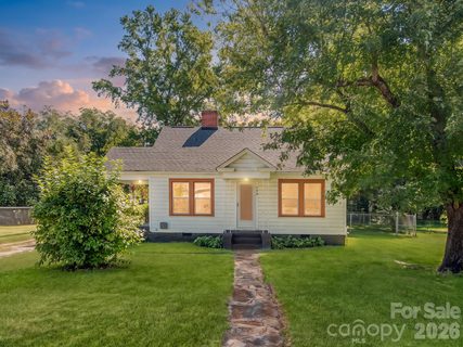 734 Tanglewood Drive active home in Maple Grove, Salisbury, NC