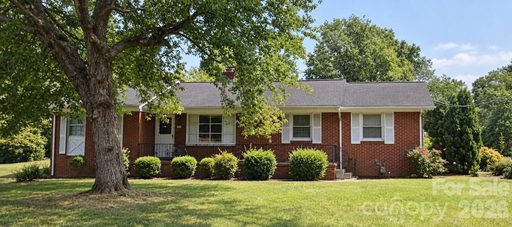 1416 36th Avenue pending home in Sandy Ridge Acres, Hickory, NC