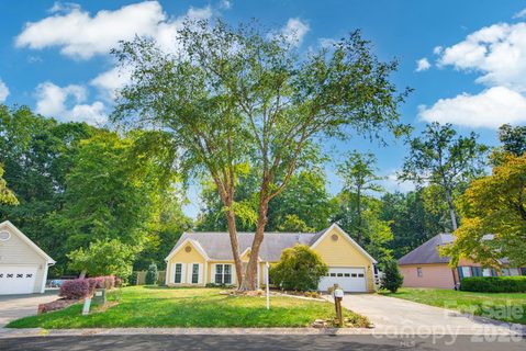 Homes in Danbrooke Park, Mint Hill