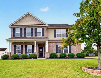 1011 Wellscroft Road active home in Fieldstone Farm, Indian Trail, NC