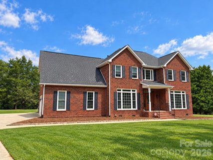 16506 Whispering Oaks Lane pending home in Hamilton Place, Fort Mill, SC