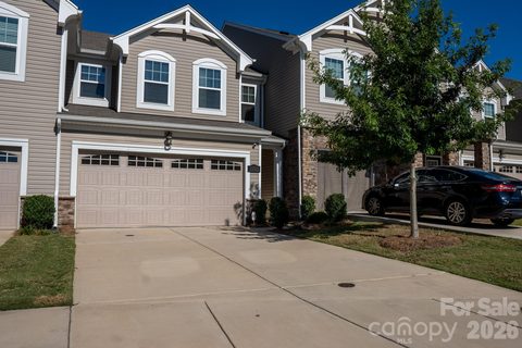 9238 Northfield Crossing Drive active townhome in Northfield Crossing, Charlotte, NC
