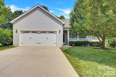 A home in Dogwood Estates