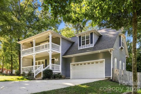 109 Fulton Farms Lane active home in Brookridge Shores, Mooresville, NC