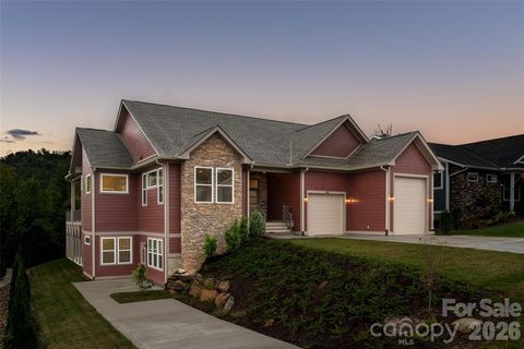 Homes in Greenwood Park, Weaverville