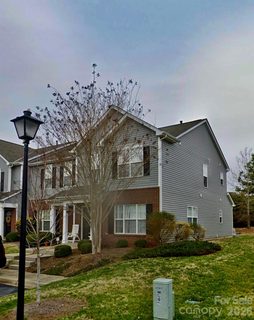 Homes in Summerfield Townhomes, Charlotte