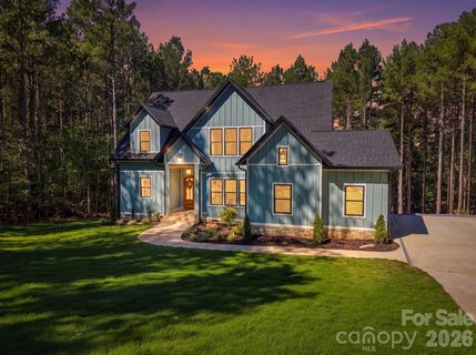 Homes in Paradise Harbor, Connelly Springs