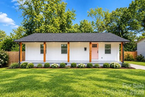 Homes in Wandawood, Charlotte