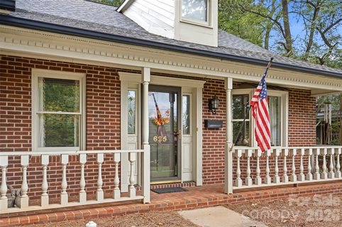 625 Davie Avenue active condo in Victoria Anne Condos, Statesville, NC