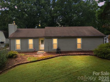 6423 Snow Bird Lane active home in Hickory Ridge, Charlotte, NC
