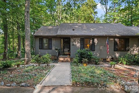 Homes in Dogwood Hills, Fort Mill