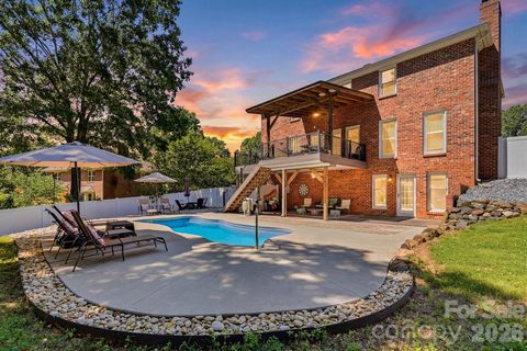 Homes in Waterford, Clemmons
