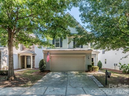 3827 Park South Station Boulevard pending home in Park South Station, Charlotte, NC