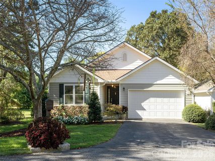 A home in Highland Golf Villas