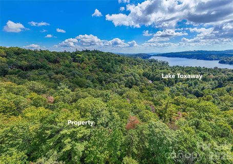 49r Quartz Mine Road active lot in Lake Toxaway Estates, Lake Toxaway, NC