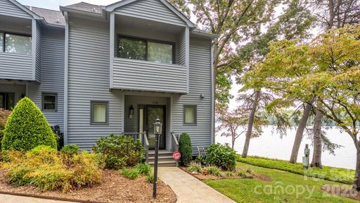 The Landings, Sherrills Ford