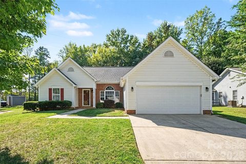 11609 Long Forest Drive active home in Eastfield, Charlotte, NC
