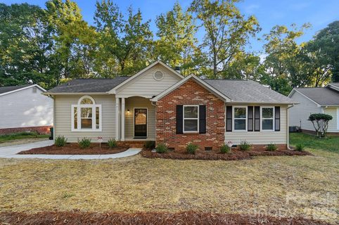 Homes in McAlpine Woods, Charlotte