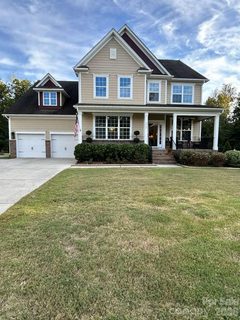 1317 Pinewalk Drive active home in Lawson, Waxhaw, NC
