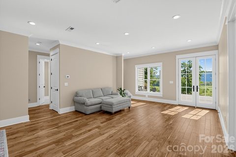 180 Duck Cove Road active home in Lake Wylie, Belmont, NC