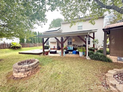 1969 8th Street Lane active home in Windsong Village, Hickory, NC