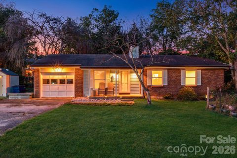 A home in Clovernook