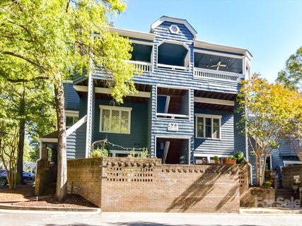 423 W 8th Street active condo in Springfield Square, Charlotte, NC
