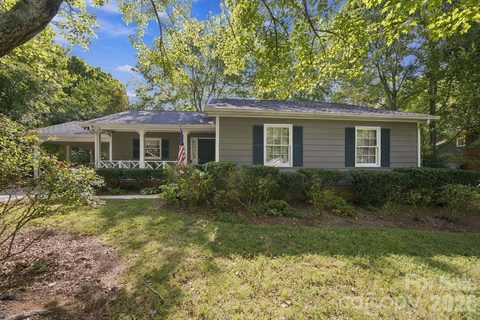 7136 Spring Morning Lane pending home in Morris Farms, Charlotte, NC
