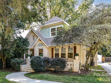 2522 7th Street active home in Elizabeth, Charlotte, NC