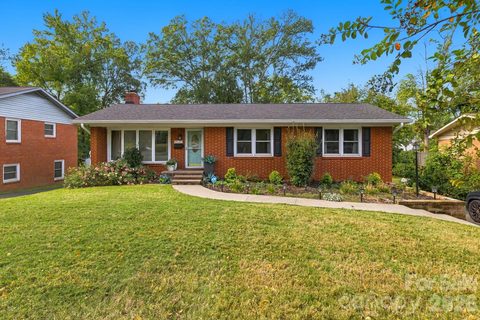 6520 Candlewood Drive active home in Starmount, Charlotte, NC
