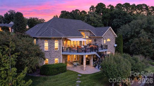76 Divot Court active home in The Woodlands At Olivers Landing, Hickory, NC