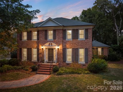 2920 Wickersham Road pending home in Barclay Downs, Charlotte, NC