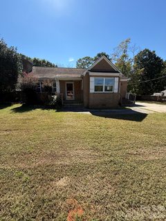 160 Stonewall Circle active home in Shenandoah Park, Concord, NC