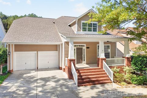 231 Fairview Lane active home in New Neighborhood/Old Davidson, Davidson, NC
