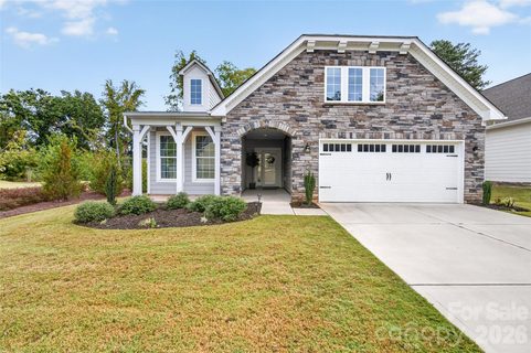 201 Picasso Lane pending home in Imagery On Mtn Island, Mount Holly, NC