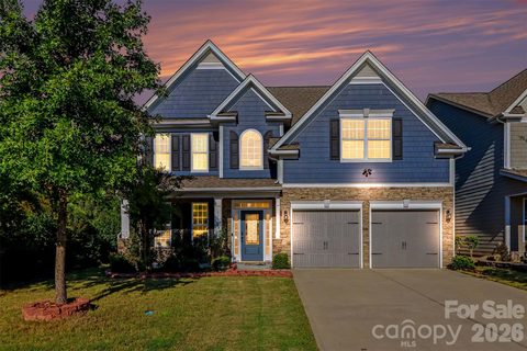 1518 Fieldwood Drive active home in Forest Grove, Fort Mill, SC