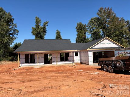 183 Bevis Lane active home in Loyd Acres, Statesville, NC