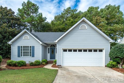 1089 Weddington Woods Street active home in Weddington Woods, Concord, NC