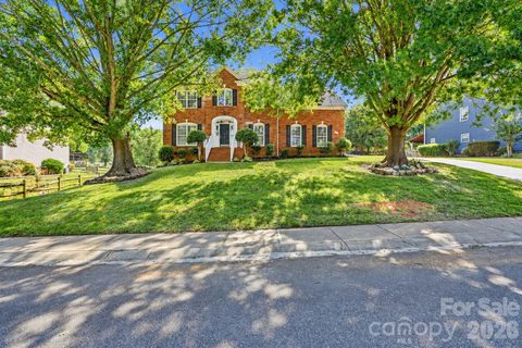 166 Castles Gate Drive active home in Morrison Cove, Mooresville, NC